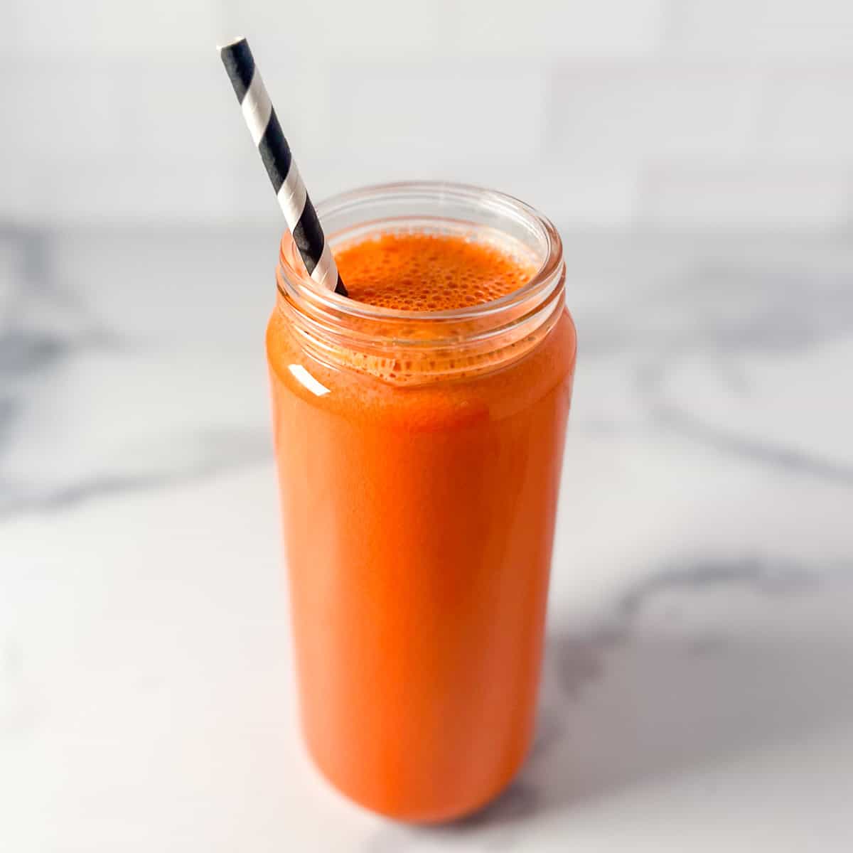 Boost Your Day: The Refreshing Benefits of Carrot Ginger Juice